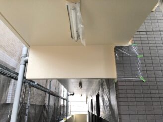 瑞浪市でマンション外壁塗装 外壁中塗り塗装