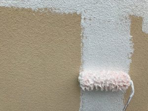 瑞浪市学園台、外壁の下塗り塗装