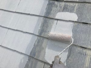 瑞浪市学園台、屋根の下塗り2回目