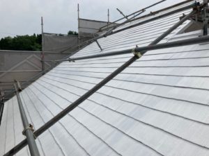 瑞浪市学園台、屋根の下塗り2回目完了