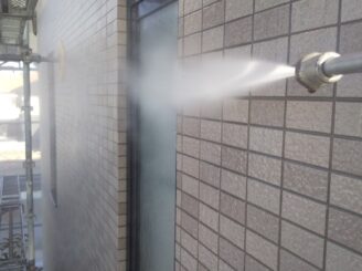 多治見市で屋根外壁の塗り替え塗装 高圧水洗浄