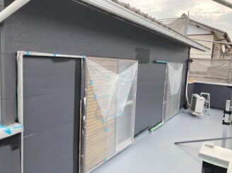 春日井市で屋根外壁塗り替え塗装 外壁上塗り