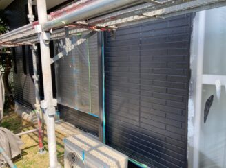 春日井市で屋根外壁塗り替え塗装 外壁中塗り