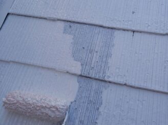 多治見で屋根外壁の塗り替え塗装　屋根下塗り塗装2回目
