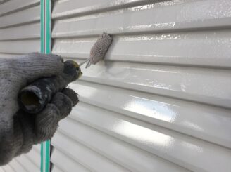 多治見市で屋根外壁塗り替え塗装 トヨタホームのお家 目地打ち替え ひび割れ 外壁色落ち 退色 くすみ カビ 錆 さび 苔 コケ 防水雨漏り 塗り替え前の写真 見積り無料 調査無料 目地の亀裂 隙間 足場の設置完成 家洗う タスペーサー取付 縁切り 雨漏り対策 目地撤去 打ち替え 屋根のバイオ洗浄前 高圧洗浄前 ベランダ 汚れ 外壁の塗り替えの下地処理 コーキング 付帯部塗装 雨戸塗り替え塗装