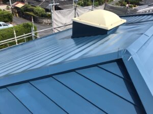 恵那市大井町、屋根の上塗り塗装