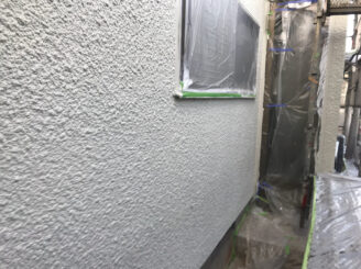 多治見市で屋根外壁塗装 外壁上塗り塗装