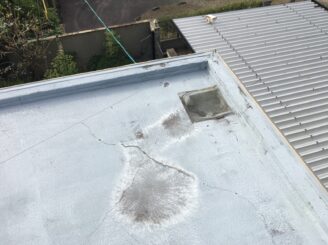 土岐市で外壁塗装塗り替え前　屋上の状態