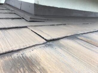 可児市で外壁塗装 屋根ガルテクト カバー工法 フッ素 ミサワホーム 色の退色 変色 ひび割れ 防水 見積り無料 下見 外壁塗り替え 屋根下地 腐食 棟板金 屋根下地 現調写真 外壁に亀裂 外壁塗り替え工事