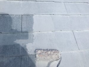 中津川市、スレート屋根の下塗り2回目