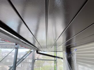 可児市で外壁塗装 屋根ガルテクト カバー工法 フッ素 ミサワホーム 色の退色 変色 ひび割れ 防水 見積り無料 下見 外壁塗り替え 屋根下地 腐食 棟板金 屋根下地 現調写真 外壁に亀裂 外壁塗り替え工事 養生 コーキング 軒天井 軒天 塗り替え