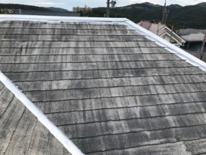 恵那市、屋根のスレート屋根の下塗り塗装