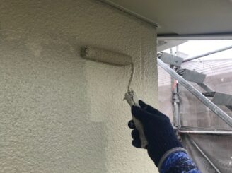 多治見市で屋根外壁塗り替え塗装 シリコン塗装 上塗り 防カビ材