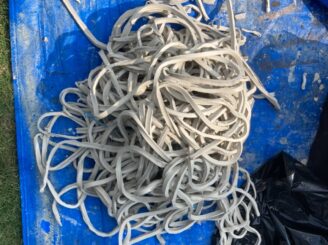 多治見市で屋根外壁塗り替え塗装 シリコン塗料で塗り替え 基礎に亀裂 樋に錆び 目地打ち替え