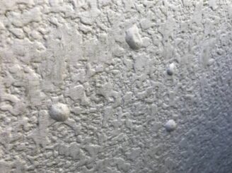 多治見市　瑞浪市で外壁塗装　ベランダ防水工事　屋根カバー工法　ガルテクト　ガルバリウム鋼板　ベランダ床膨れ　塗り替え前