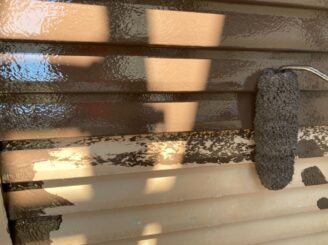 多治見市で平屋の外壁塗り替え塗装 ラジカルシリコンGH 防カビ材 外壁塗装 上塗り塗装