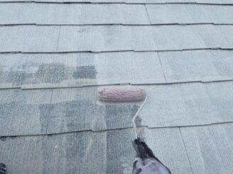 土岐市 瑞浪市 屋根外壁塗り替え塗装工事 屋根塗膜の剝がれ 色の退色 フッ素塗料 棟板金 屋根中塗り塗装 錆止め