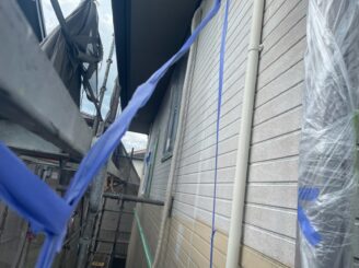 土岐市 瑞浪市で外壁塗装 現調時のお家の状態 施工前 塗り替え前 フッ素塗料で塗り替え 外壁に汚れ汚れ 亀裂 チョーキング現象 基礎亀裂 バイオ洗浄 高圧水洗浄 高圧洗浄 養生完成 縦目地打ち替え 増し打ち