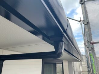 土岐市 瑞浪市で外壁塗装 現調時のお家の状態 施工前 塗り替え前 フッ素塗料で塗り替え 外壁に汚れ汚れ 亀裂 チョーキング現象 基礎亀裂 バイオ洗浄 高圧水洗浄 高圧洗浄 外壁下塗り塗装 軒天塗装 樋塗装 塗り替え