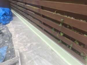 多治見市で外壁塗装　塗り替え工事　シリコン塗料　外壁上塗り塗装　グリーン系　防カビ材　ベランダ雨漏れ補修　塀塗り替え　