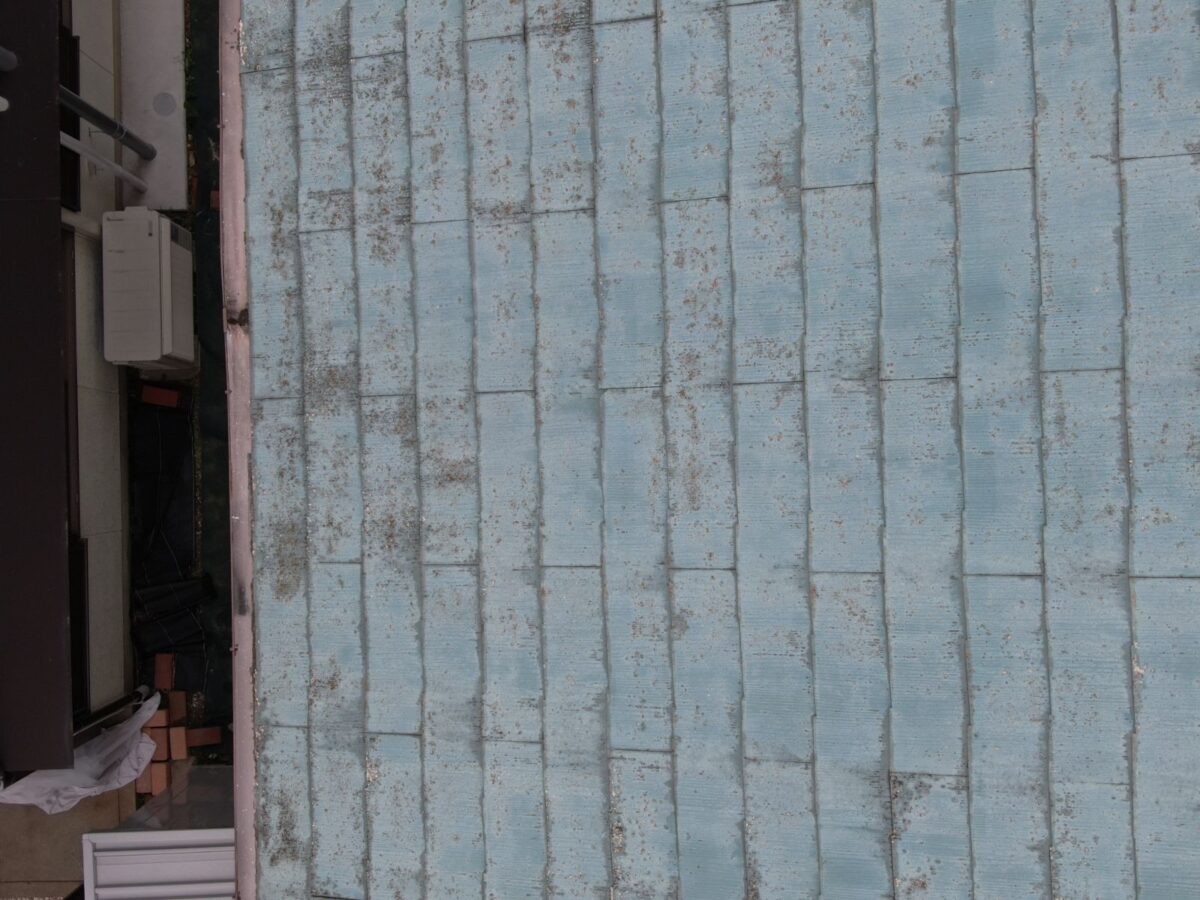 多治見市で屋根外壁塗り替え塗装　屋根外壁塗装　色落ち　剝がれ　塗膜剥離　雨漏り　シミ　防水機能　低下　ぬりかえ　シリコン　塗料　現調　塗り替え前