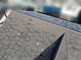 可児市 屋根カバー 外壁塗り替え塗装 Tルーフ スレート瓦 ボロボロ 塗膜剝離 色落ち 葺き替え 防水シート 屋根工事 多治見市 日成ホーム プロタイムズ多治見店 見積り無料 工事前