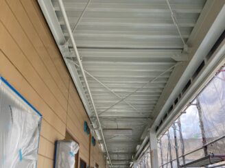 多治見市 アパート 屋根外壁塗り替え塗装 カビの発生 錆の発生 色の退色 変色 色落ち 塗装剥げ ひび割れ 見積り無料 地域密着 養生 窓周り 目地劣化 目地撤去 目地打ち替え ひび割れ補修 鉄骨部分塗り替え 手すり 外階段 さび落とし ケレン 手すり 折半