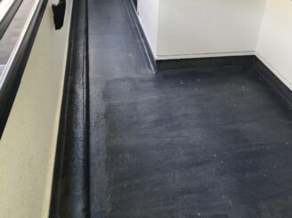 多治見市 屋根カバー工法 板金張り Tルーフ LIXIL 塗り替え塗装 シリコン塗料 ベランダ外壁 塗膜剥離 壁剝がれ 色落ち 退色 カビの発生 コケ 苔 現調 下見 見積もり無料 地元 市内 業者 現場調査 劣化診断 ベランダ外壁 浮き 内部に水入る 腐った 腐食 塗膜剥離 隙間 割れ 汚れ 幕板 剥がす 剥がし ボロボロ 中 漏れ水 腐る 補修 ベランダ防水工事 リボール