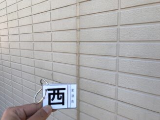 土岐市 屋根外壁塗装工事 塗り替え塗装 カビ 苔の発生 黄色い苔 色落ち ハゲ 剥げ 退色 ひび割れ 軒天井汚れ ドローン撮影 見積り無料 現場調査 劣化診断 軒先劣化 傷み 外壁汚れ