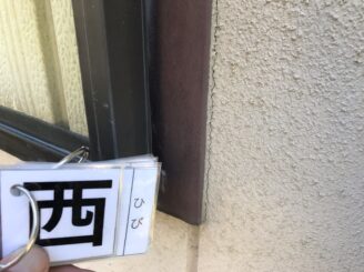 多治見市 外壁塗装 塗り替え工事 屋根棟の積み替え 漆喰剝がれ 漆喰汚れ 棟積直し 軒天井剝がれ シリコン塗料 見積り無料 現地調査 プロタイムズ多治見店 目地ひび割れ