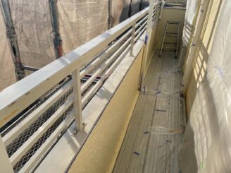 多治見市 日成ホーム 外壁塗装 ベランダ内壁上塗り塗装 シーリング材 コーキング材 見積り無料 プロタイムズ多治見店