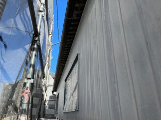 多治見市　屋根外壁塗装　波型スレート屋根　塗り替え　外壁下塗り　見積り無料　色の変体色　現調時　塗り替え前　プロタイムズ多治見店