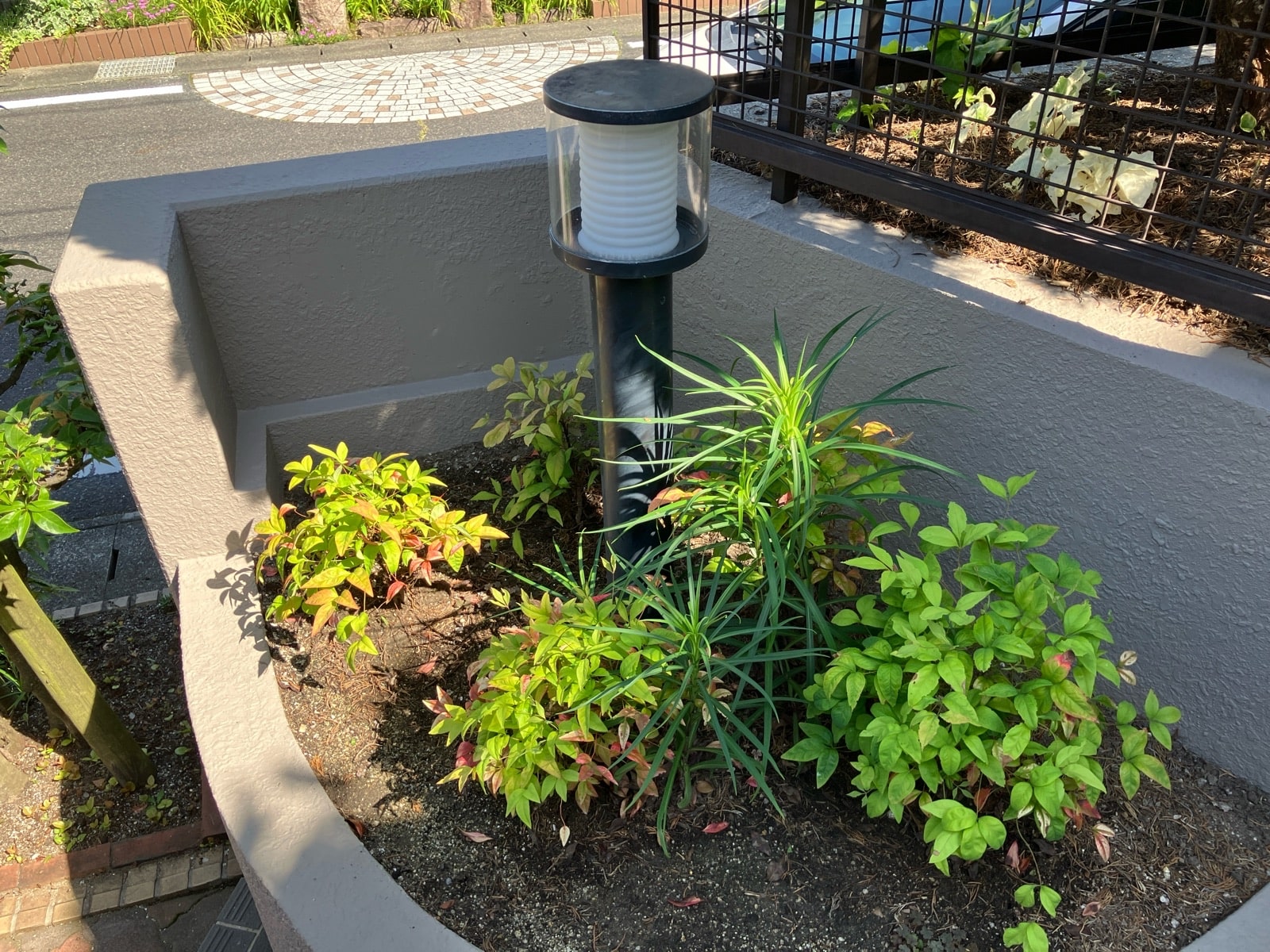 多治見市　塀塗装　花壇