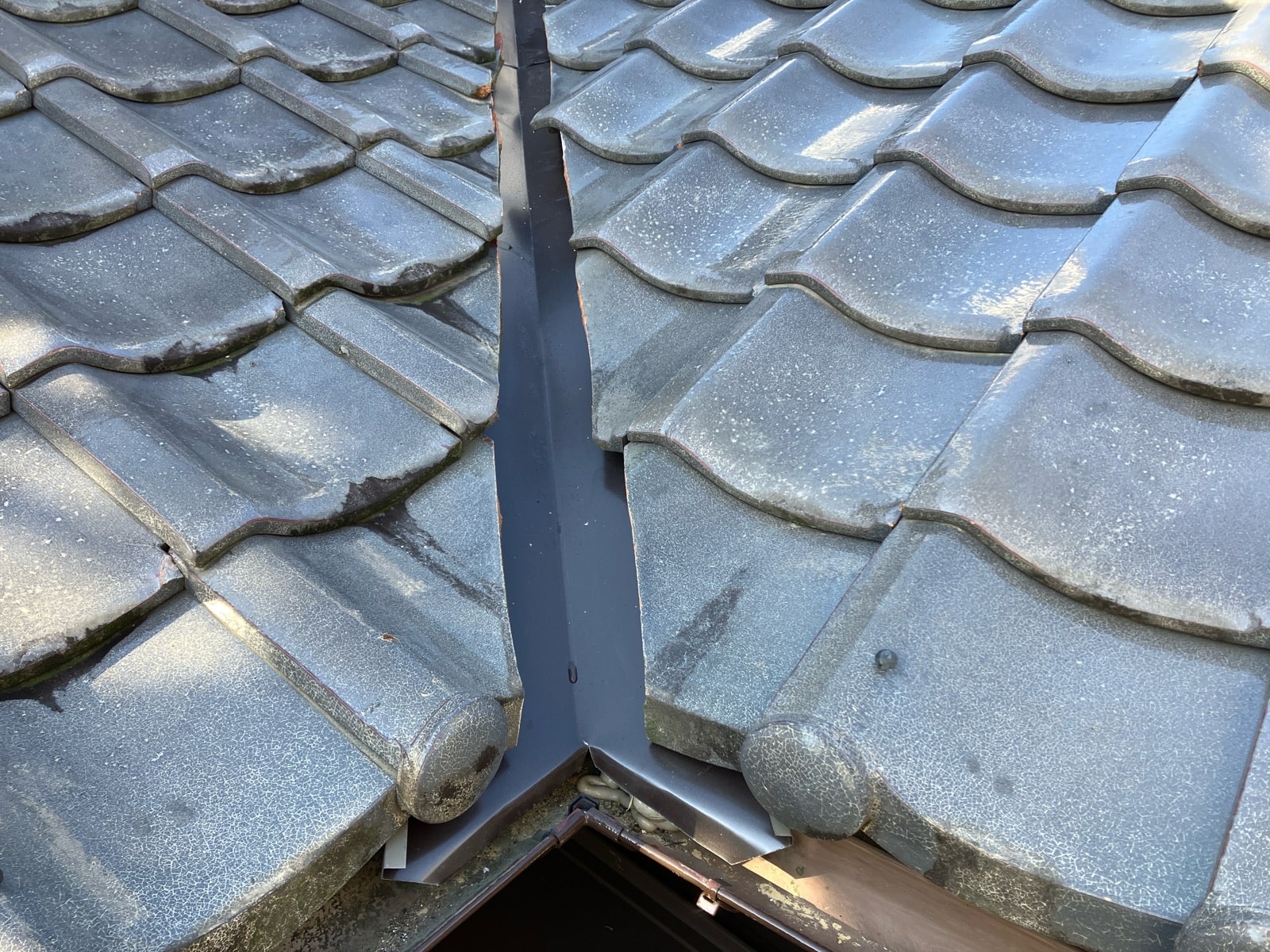 多治見市　屋根　谷樋工事