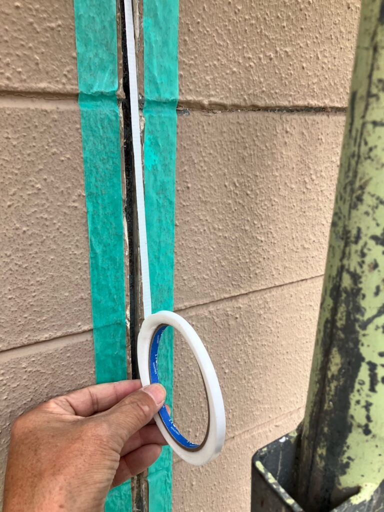 多治見市　アパート　目地打ち替え