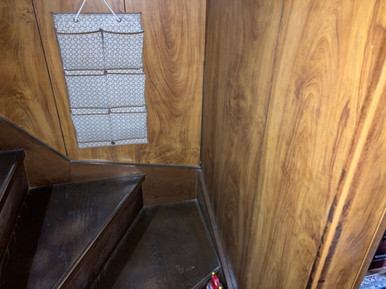 多治見市富士見町　室内階段　手すり取付け　前