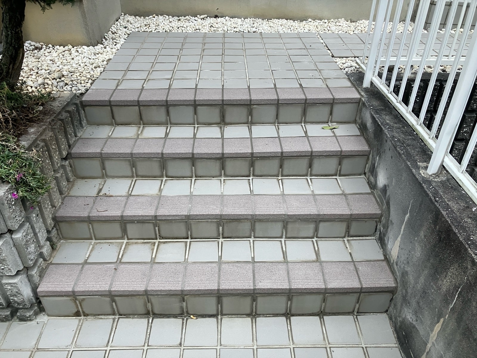 多治見市幸町　屋根カバー工事　完成　タイル補修工事完成