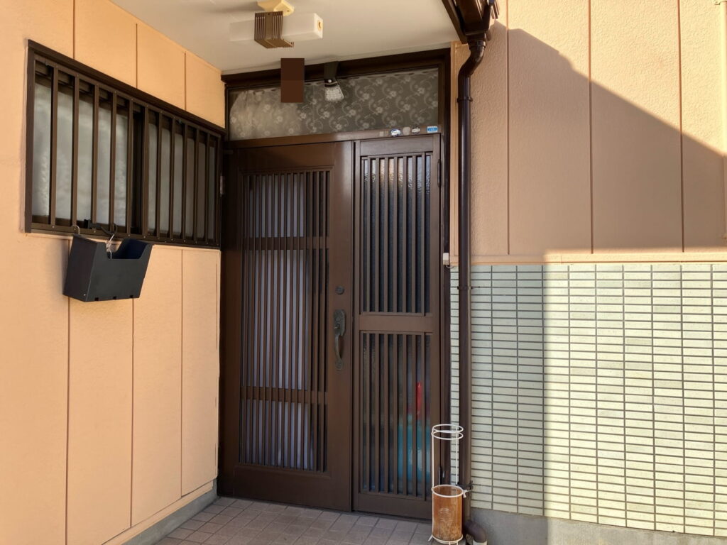 多治見市星ケ台　玄関ドア交換工事　施工前写真
