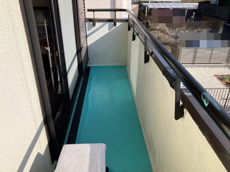 土岐市泉町久尻　ベランダ改修工事　ベランダ防水工事　施工前