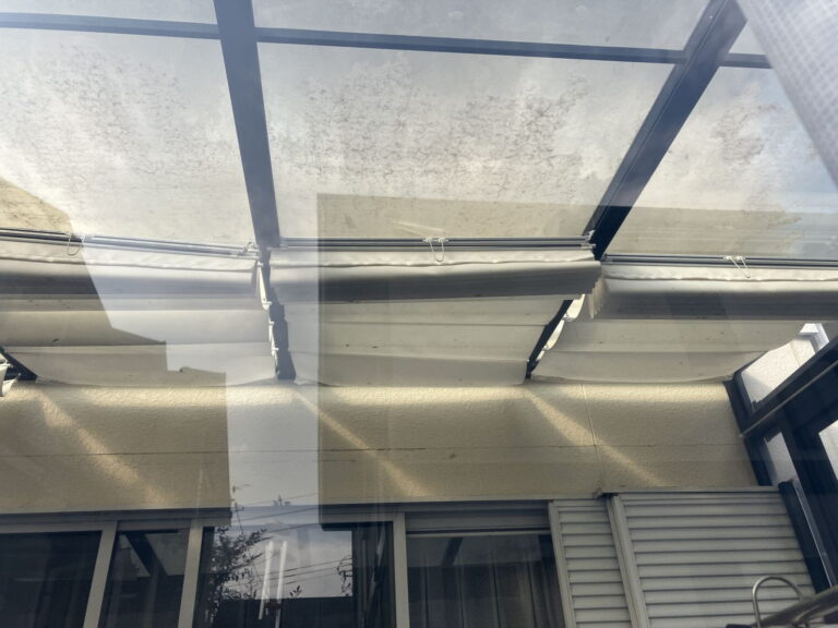 多治見市脇之島町　サンルーム屋根　汚れ
