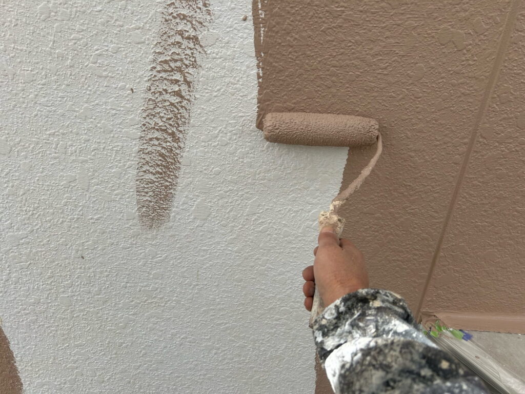 多治見市脇之島町 外壁 中塗り塗装