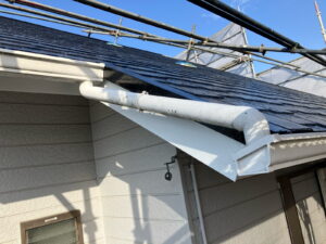 多治見市脇之島町　破風補修後　板金巻き