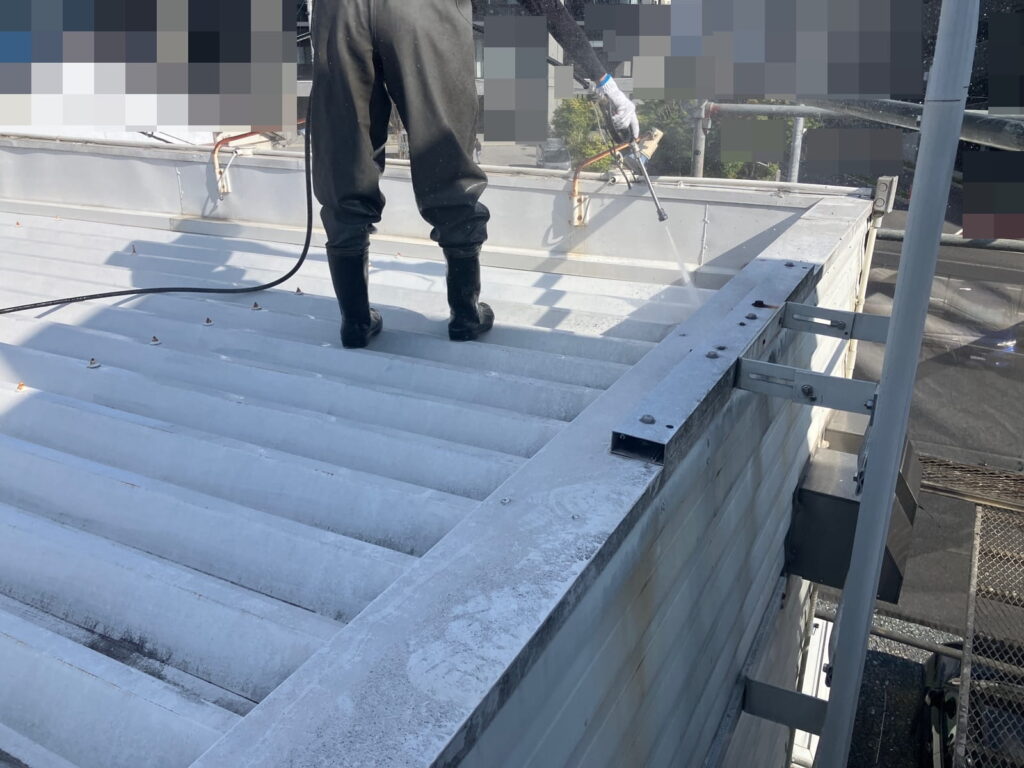 折半屋根 高圧洗浄